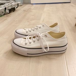 White platform converse size 7 women’s